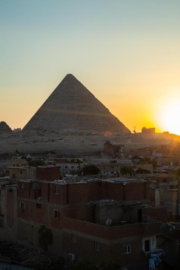 Pyramids Legend Inn El El Cairo Exterior foto
